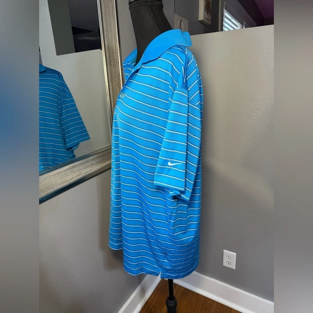 Nike Golf Dri-Fit Blue Striped Polo Shirt Size Large.